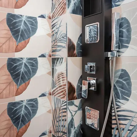 La Petite Maison Apartment *
